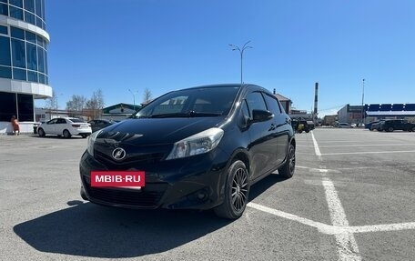 Toyota Vitz, 2011 год, 749 000 рублей, 2 фотография