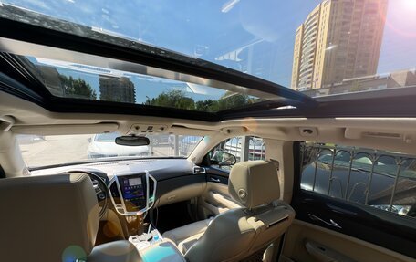 Cadillac SRX II рестайлинг, 2011 год, 910 000 рублей, 15 фотография