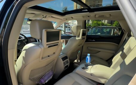 Cadillac SRX II рестайлинг, 2011 год, 910 000 рублей, 22 фотография
