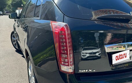 Cadillac SRX II рестайлинг, 2011 год, 910 000 рублей, 26 фотография
