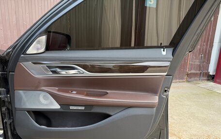 BMW 7 серия, 2017 год, 2 900 000 рублей, 13 фотография