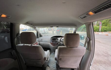 Toyota Estima III рестайлинг -2, 2002 год, 320 000 рублей, 15 фотография
