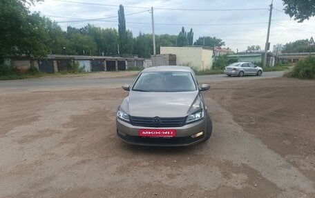 Volkswagen Passat B7, 2011 год, 990 000 рублей, 1 фотография