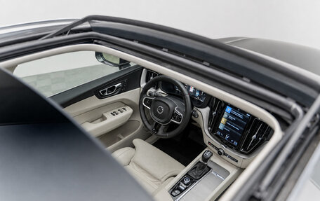 Volvo XC60 II, 2017 год, 3 500 000 рублей, 2 фотография