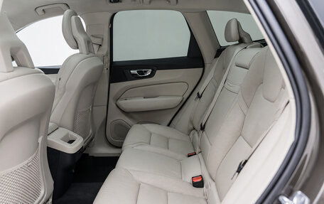 Volvo XC60 II, 2017 год, 3 500 000 рублей, 6 фотография