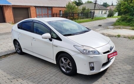 Toyota Prius, 2010 год, 890 000 рублей, 2 фотография