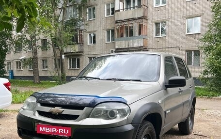 Chevrolet Niva I рестайлинг, 2012 год, 395 000 рублей, 2 фотография
