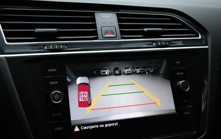 Volkswagen Tiguan II, 2019 год, 2 200 000 рублей, 14 фотография