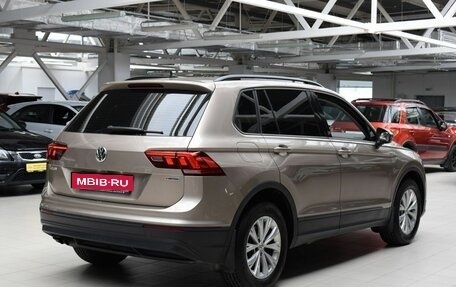 Volkswagen Tiguan II, 2019 год, 2 200 000 рублей, 7 фотография