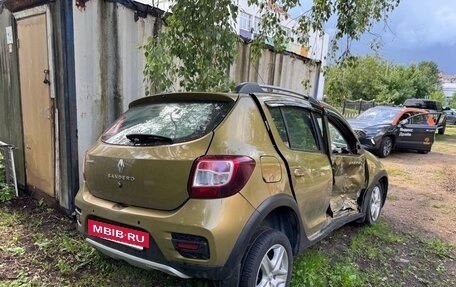 Renault Sandero II рестайлинг, 2015 год, 410 000 рублей, 2 фотография