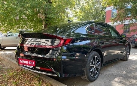 Hyundai Sonata VIII, 2021 год, 2 230 000 рублей, 4 фотография