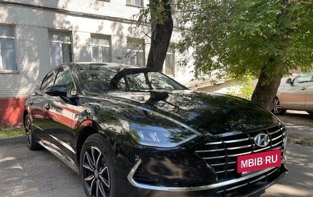 Hyundai Sonata VIII, 2021 год, 2 230 000 рублей, 3 фотография