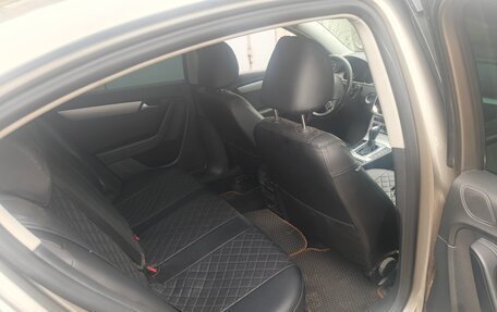 Volkswagen Passat B7, 2011 год, 990 000 рублей, 11 фотография
