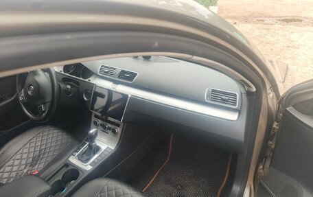 Volkswagen Passat B7, 2011 год, 990 000 рублей, 10 фотография