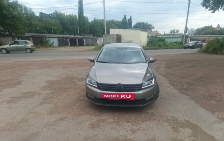 Volkswagen Passat B7, 2011 год, 990 000 рублей, 6 фотография