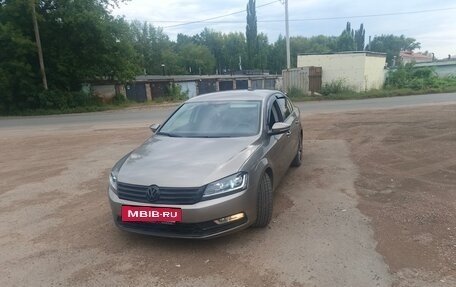 Volkswagen Passat B7, 2011 год, 990 000 рублей, 2 фотография