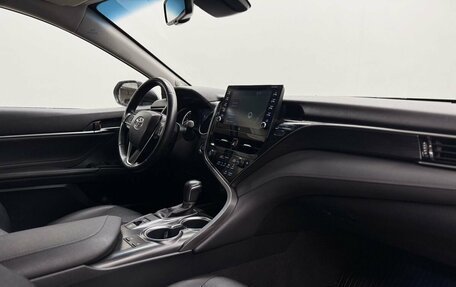 Toyota Camry, 2021 год, 3 729 000 рублей, 12 фотография