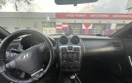 Hyundai Coupe II рестайлинг, 2004 год, 315 000 рублей, 9 фотография