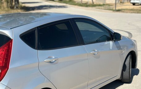 Hyundai Solaris II рестайлинг, 2015 год, 1 050 000 рублей, 3 фотография