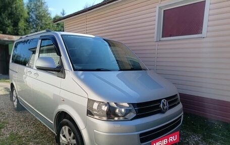 Volkswagen Multivan T5, 2011 год, 2 265 000 рублей, 2 фотография