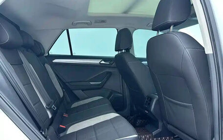 Volkswagen T-Roc I, 2022 год, 1 450 000 рублей, 9 фотография