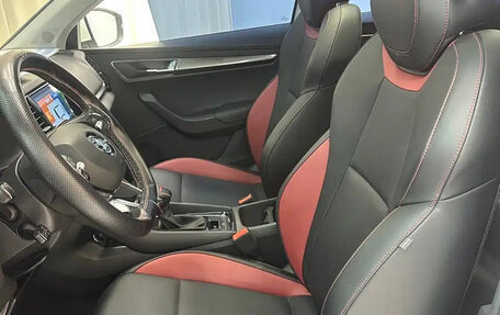 Skoda Karoq I, 2022 год, 1 780 000 рублей, 8 фотография