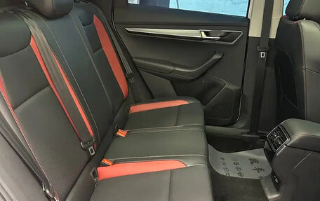 Skoda Karoq I, 2022 год, 1 780 000 рублей, 11 фотография