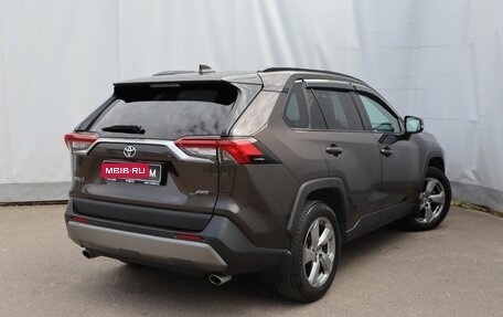 Toyota RAV4, 2021 год, 3 299 000 рублей, 4 фотография