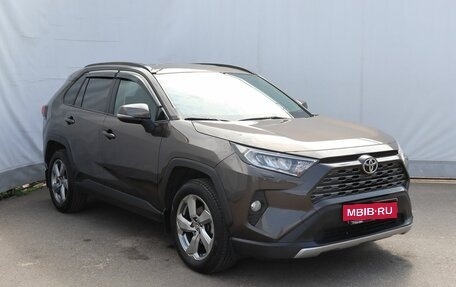 Toyota RAV4, 2021 год, 3 299 000 рублей, 3 фотография