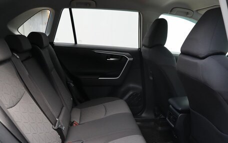 Toyota RAV4, 2021 год, 3 299 000 рублей, 21 фотография