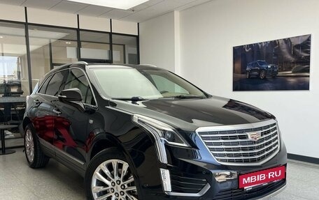 Cadillac XT5 I рестайлинг, 2017 год, 2 220 000 рублей, 3 фотография