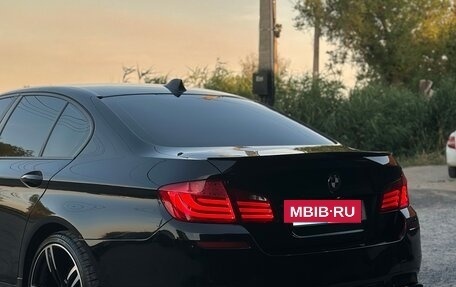 BMW 5 серия, 2010 год, 1 800 000 рублей, 10 фотография