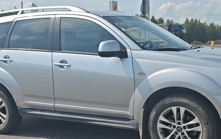 Mitsubishi Outlander III рестайлинг 3, 2008 год, 570 000 рублей, 8 фотография