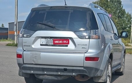 Mitsubishi Outlander III рестайлинг 3, 2008 год, 570 000 рублей, 3 фотография