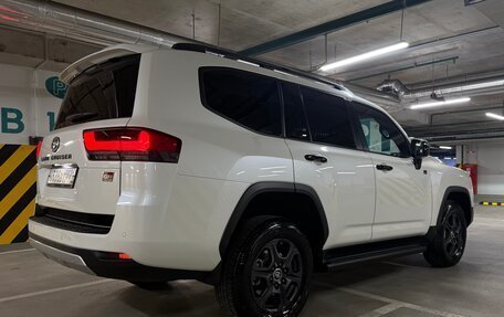 Toyota Land Cruiser, 2022 год, 9 900 000 рублей, 5 фотография