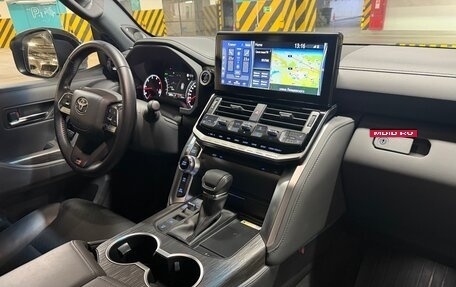 Toyota Land Cruiser, 2022 год, 9 900 000 рублей, 36 фотография