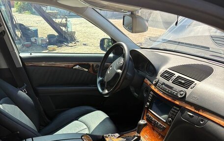 Mercedes-Benz E-Класс, 2002 год, 900 000 рублей, 9 фотография