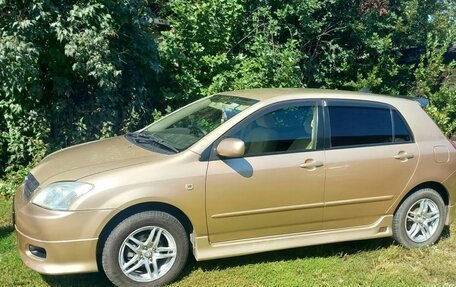 Toyota Corolla, 2004 год, 550 000 рублей, 2 фотография