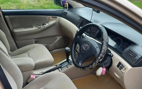 Toyota Corolla, 2004 год, 550 000 рублей, 6 фотография