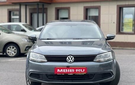 Volkswagen Jetta VI, 2013 год, 800 000 рублей, 2 фотография