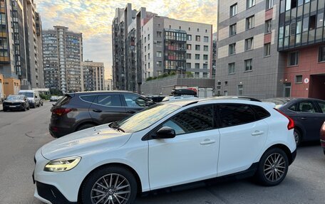 Volvo V40 Cross Country I, 2019 год, 2 200 000 рублей, 4 фотография