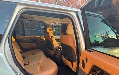 Land Rover Range Rover IV рестайлинг, 2018 год, 6 450 000 рублей, 10 фотография