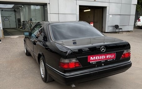 Mercedes-Benz E-Класс, 1995 год, 1 500 000 рублей, 4 фотография