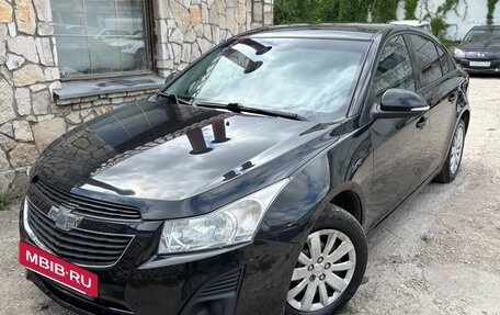 Chevrolet Cruze II, 2014 год, 850 000 рублей, 2 фотография
