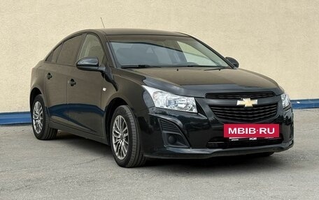 Chevrolet Cruze II, 2013 год, 800 000 рублей, 3 фотография