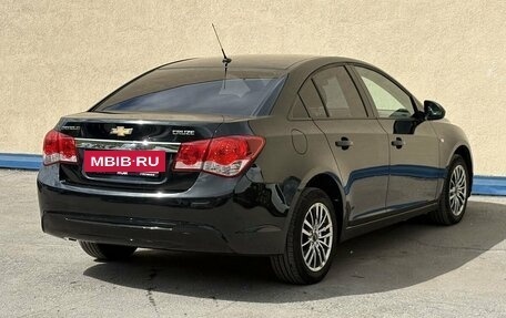 Chevrolet Cruze II, 2013 год, 800 000 рублей, 4 фотография