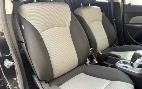 Chevrolet Cruze II, 2013 год, 800 000 рублей, 13 фотография