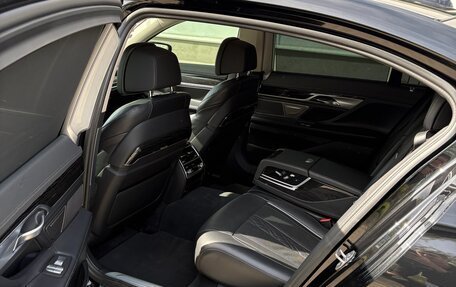 BMW 7 серия, 2022 год, 6 100 000 рублей, 17 фотография