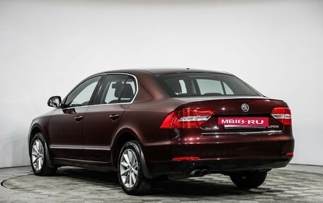 Skoda Superb III рестайлинг, 2014 год, 1 239 000 рублей, 7 фотография