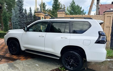 Toyota Land Cruiser Prado 150 рестайлинг 2, 2020 год, 4 900 000 рублей, 4 фотография